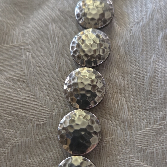 John Hardy Palu Hammered Dot Toggle Link Bracelet, Sterling - Picture 5 of 15